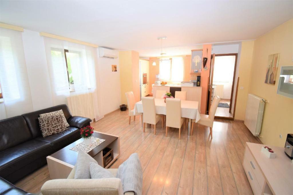 Apartment Vita Vodnjan Eksteriør bilde