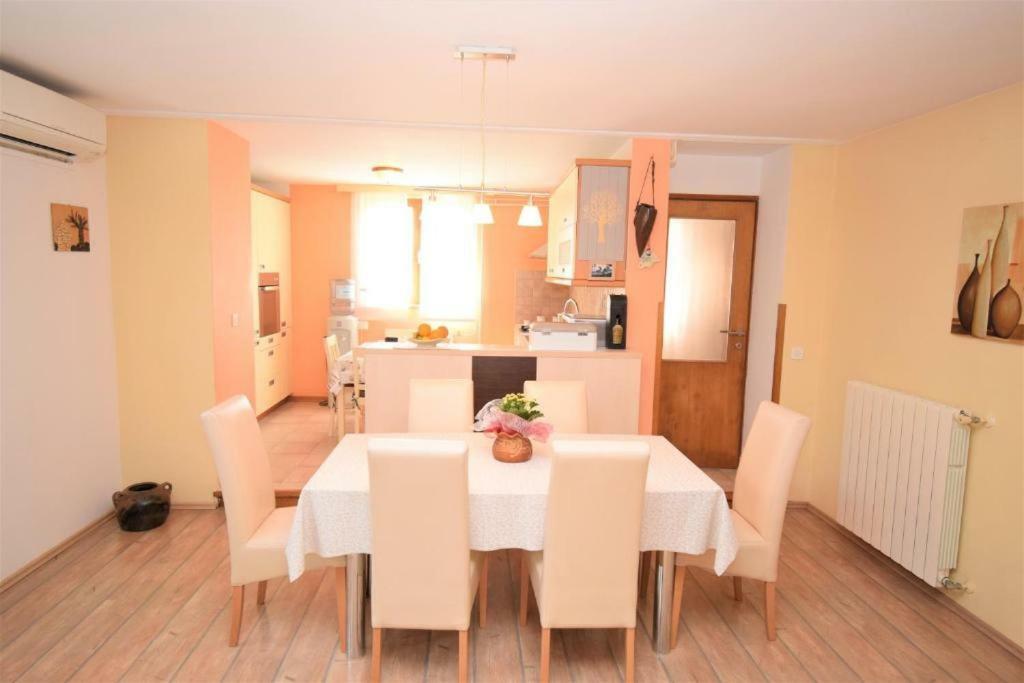 Apartment Vita Vodnjan Eksteriør bilde
